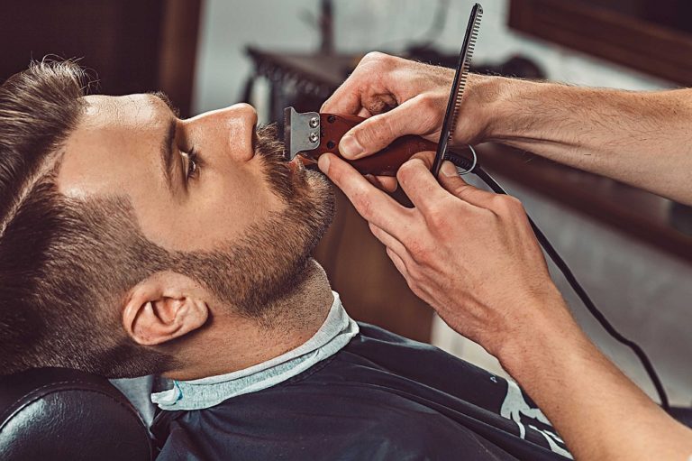 What Expert Says For Grooming Your Beard In Barbershop 