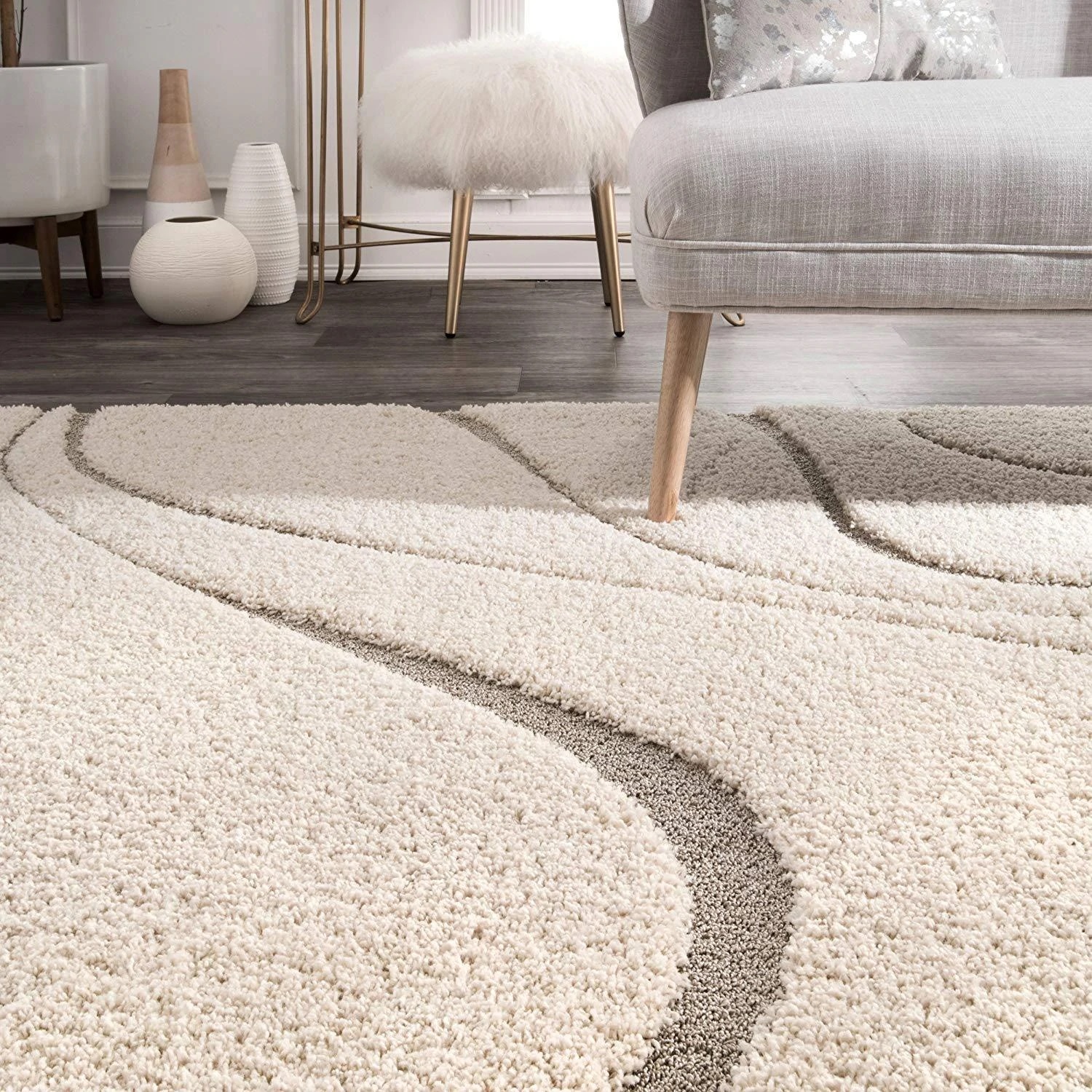 Should I Use Wall-To-Wall Carpets Or Carpet Tiles?