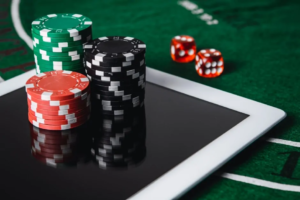 Reasons Why Online Poker Beats Live Poker