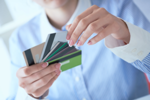 Debit Cards vs Credit Cards: What Are the Differences?