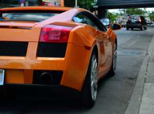 5 Reasons to Rent a Lamborghini