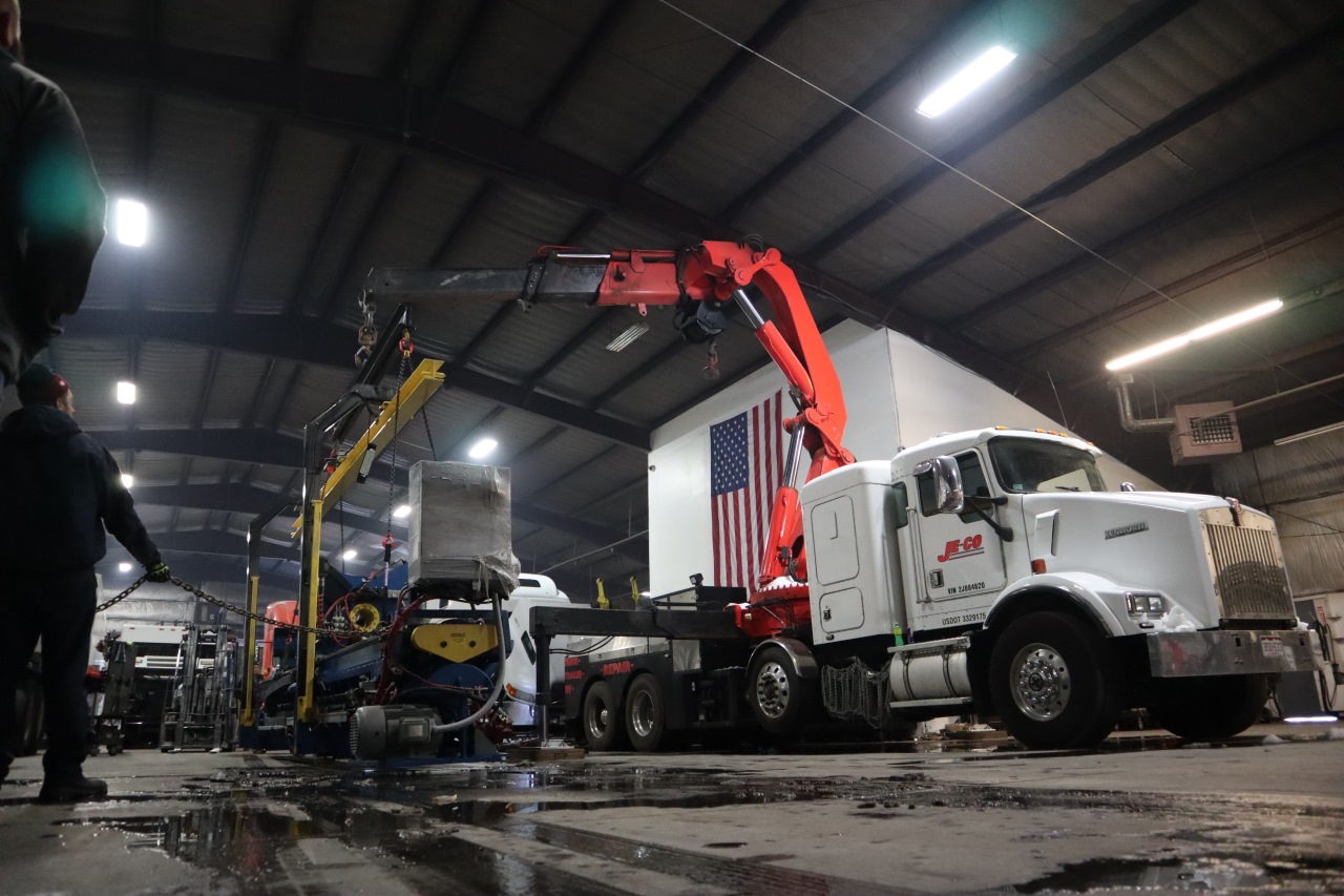Tips to Find the Best Semi-Truck Repair Dealership