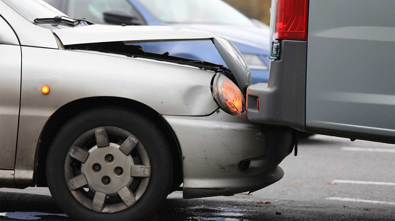 5 worthwhile benefits of hiring a car accident lawyer