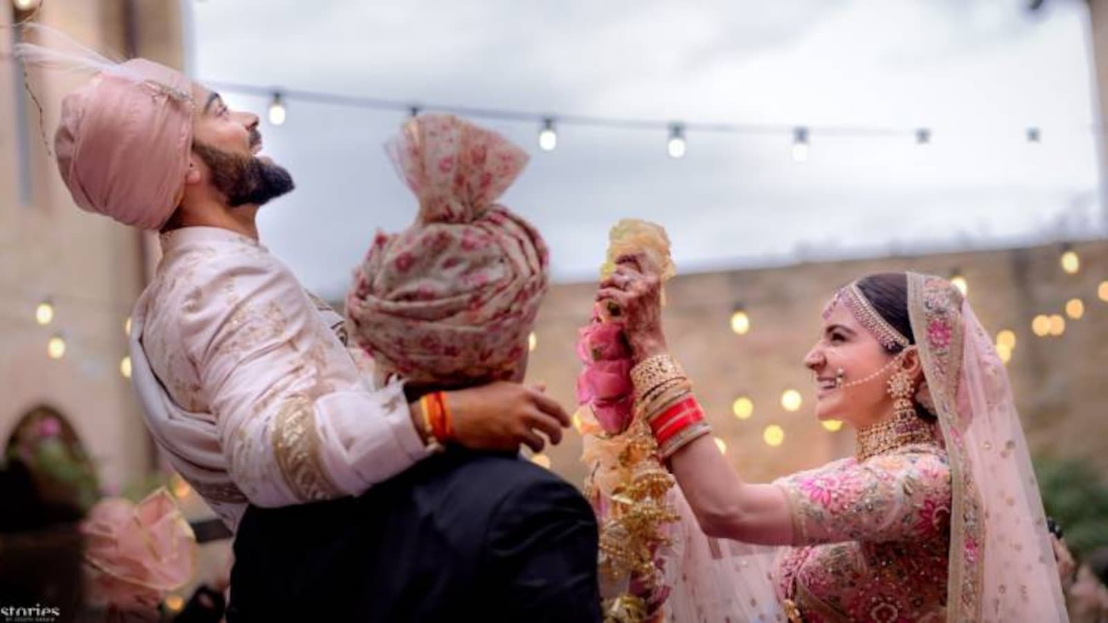 Planning for a grand wedding ceremony? Know how a marriage loan can make that happen