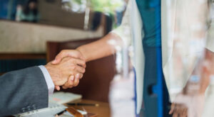 The Pros and Cons of Settling vs. Going to Court for Your Personal Injury Claim