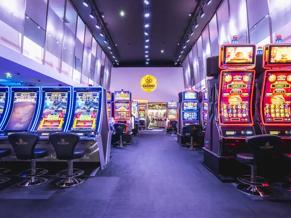 Slot machine maintenance – Keeping the reels spinning smoothly