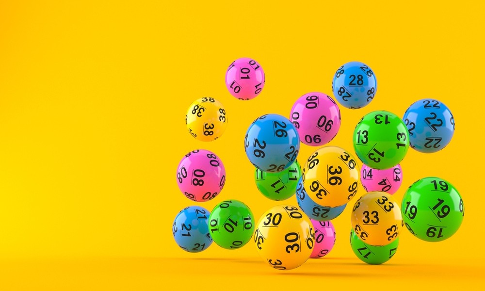 Choosing between multiple games on an online lottery site