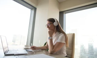 What Is the Difference Between Open-Back and Closed-Back Headphones?